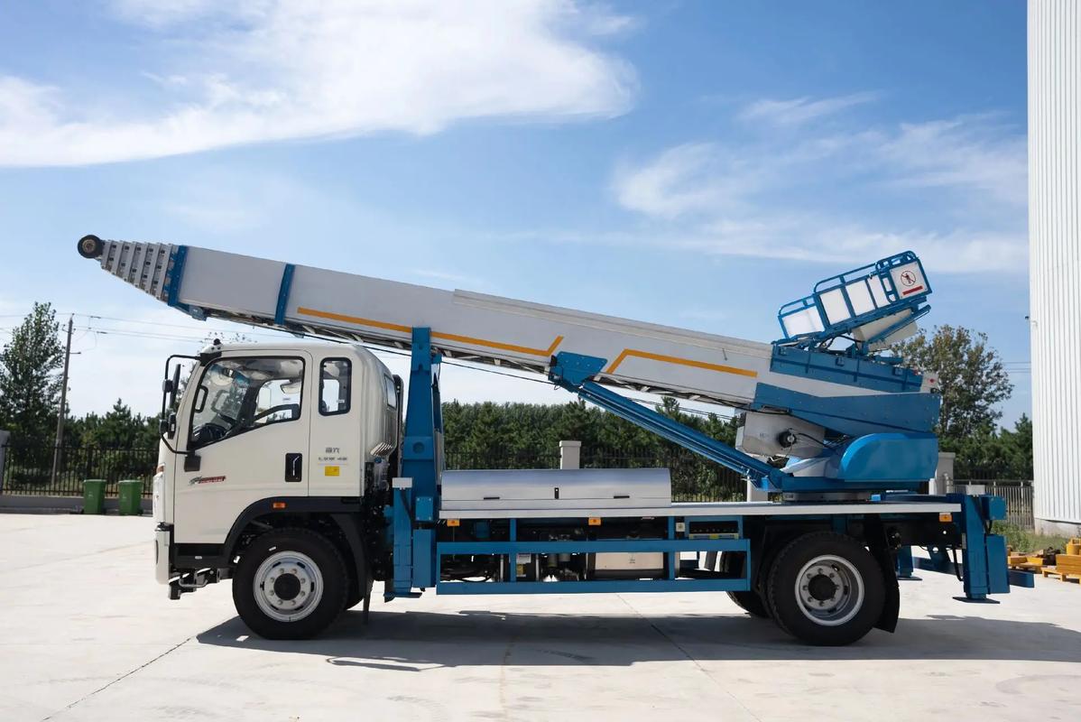 遵化云梯上料车租赁费用